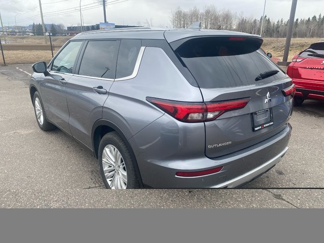 Mitsubishi Outlander SE 2024-5