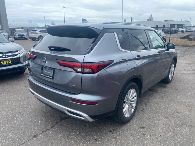 Mitsubishi Outlander SE 2024-3