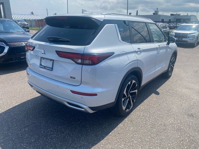 2024 Mitsubishi Outlander SEL-3