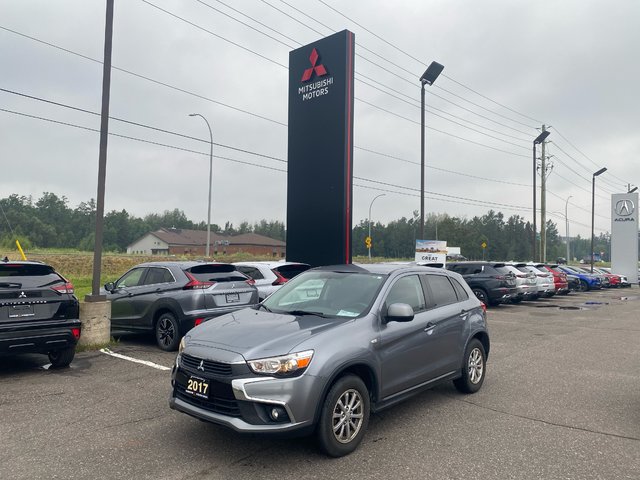 2017 Mitsubishi RVR SE-0