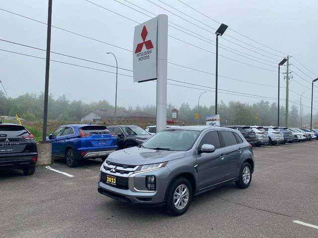2023 Mitsubishi RVR SE-0