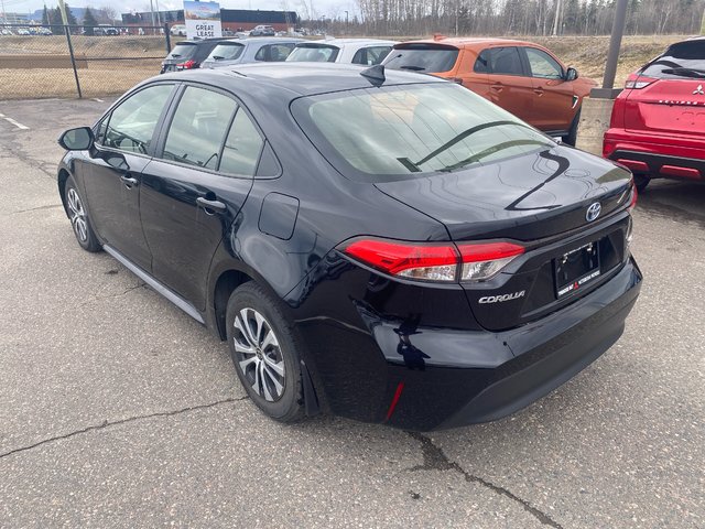 Toyota Corolla Hybrid LE 2024-5
