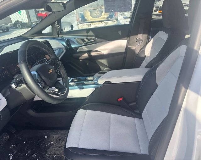 2024 Chevrolet Equinox EV LT2-1