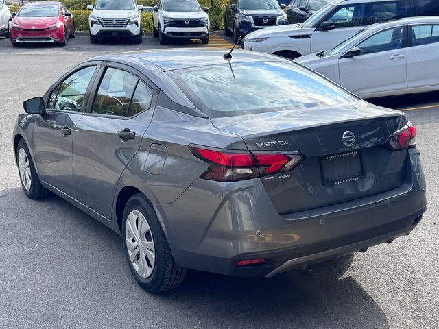 Nissan Versa S 2022-6
