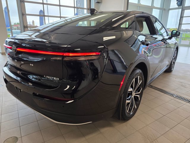 2023 Toyota Crown XLE-4