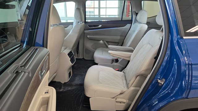 2025 Volkswagen Atlas Execline-6