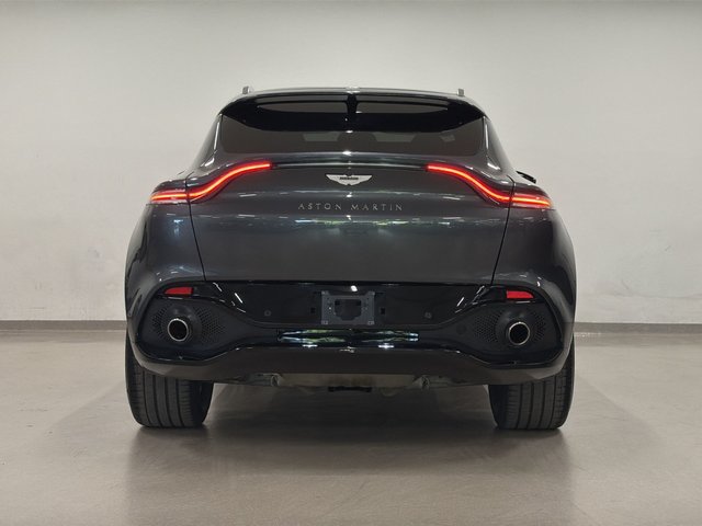 2023 Aston Martin DBX-6
