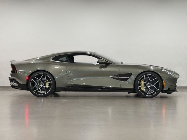 2025 Aston Martin Vanquish-2