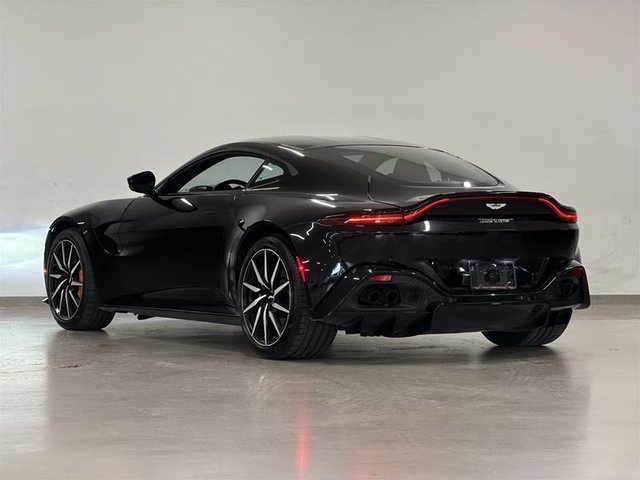 Aston Martin Vantage (2)  2020-5