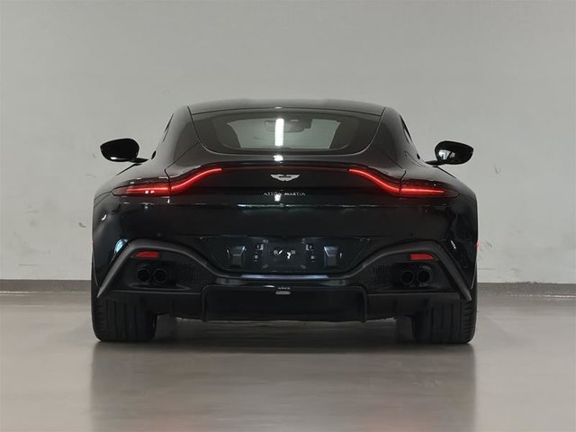 2020 Aston Martin Vantage (2)-4