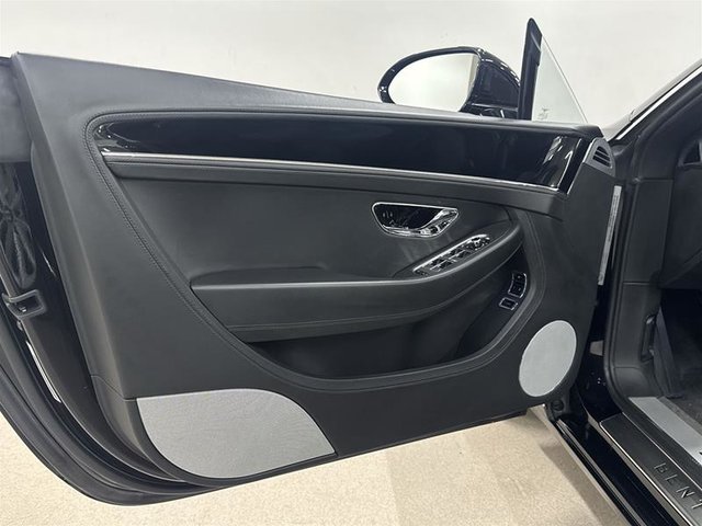 Bentley Continental GT Convertible V8 2020-6