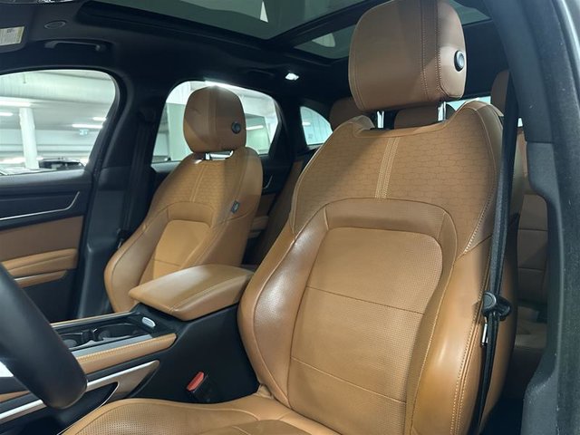 2022 Jaguar F-PACE P250 R-DYNAMIC-7