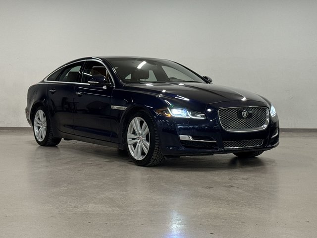 2017 Jaguar XJ 3.0L V6 AWD Portfolio-1