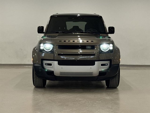 2023 Land Rover Defender 110 P300 S (2)-1