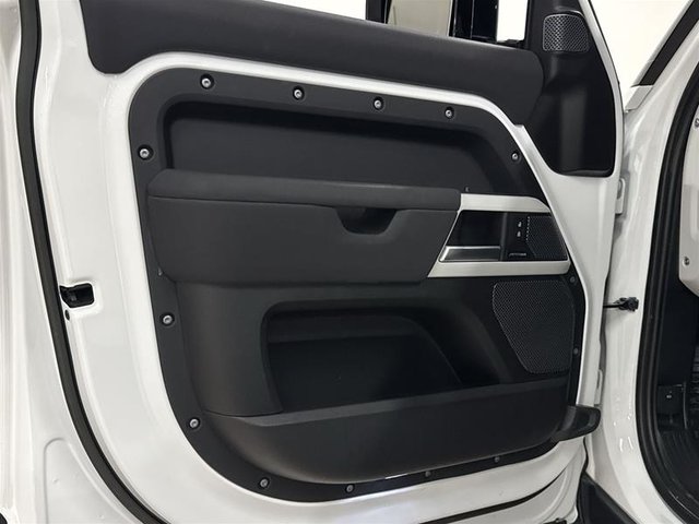 2023 Land Rover Defender 110 P300 S-6