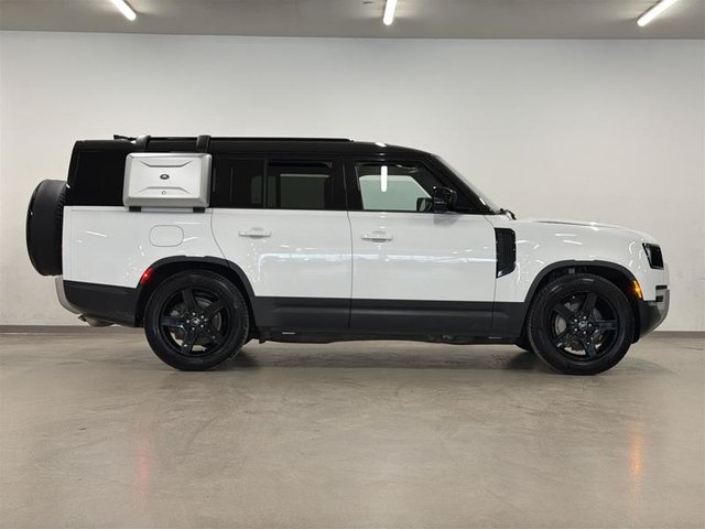 2023 Land Rover Defender 130 P400 SE (2)-2