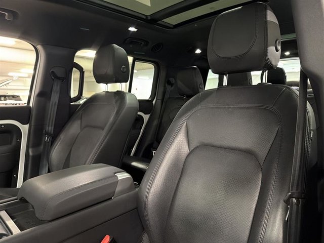 2023 Land Rover Defender 130 P400 SE (2)-7