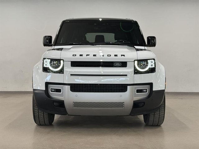 2023 Land Rover Defender 130 P400 SE (2)-1