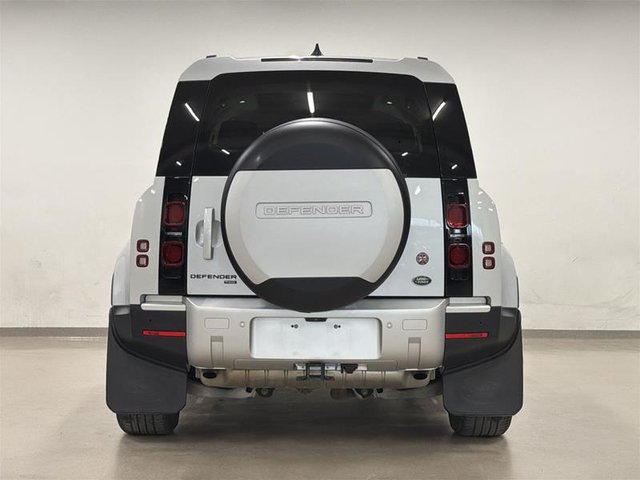 Land Rover Defender 110 P400 SE (2) 2023-4