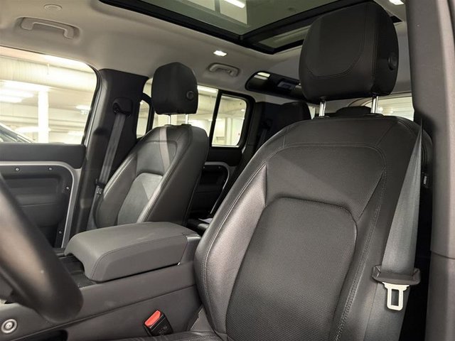 2023 Land Rover Defender 110 P400 SE (2)-7