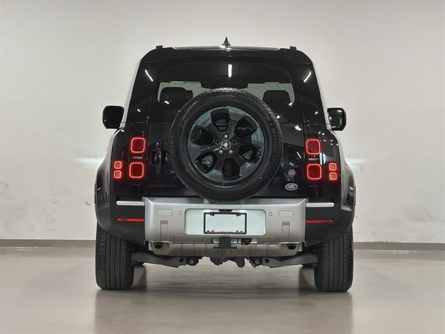 2023 Land Rover Defender 90 P300 S-4