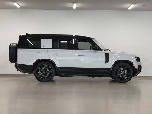 Land Rover Defender 130 P400 X-Dynamic SE (2) 2023-5