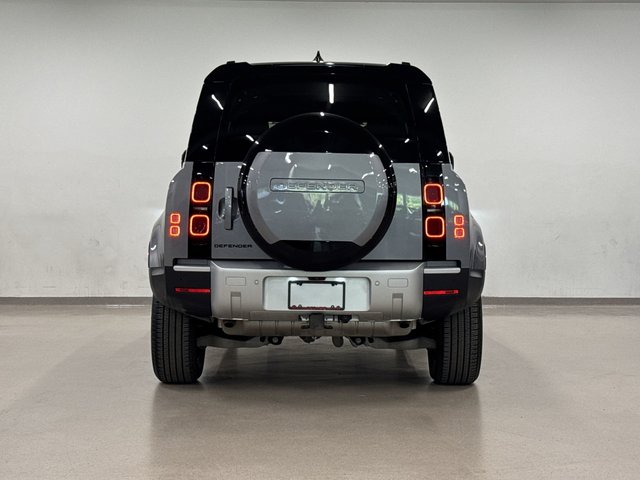 2024 Land Rover Defender 110 P300 S-6