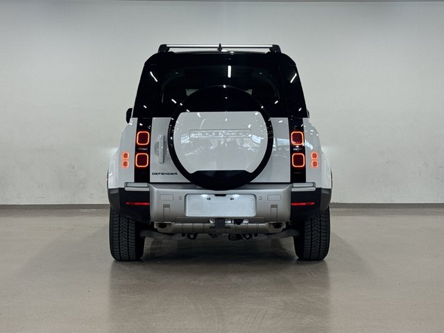 Land Rover Defender 110 P400 S 2024-6