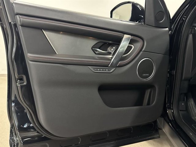 2023 Land Rover Discovery Sport 247hp R-Dynamic HSE-6