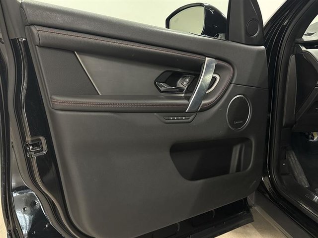 2023 Land Rover Discovery Sport 247hp R-Dynamic SE-6