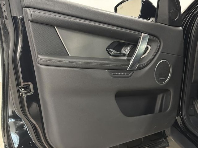 2024 Land Rover Discovery Sport P250 Dynamic SE-6