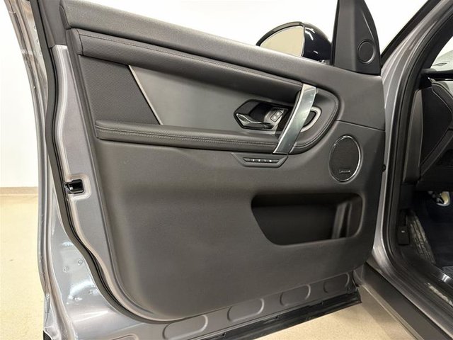 Land Rover Discovery Sport P250 Dynamic SE 2024-6