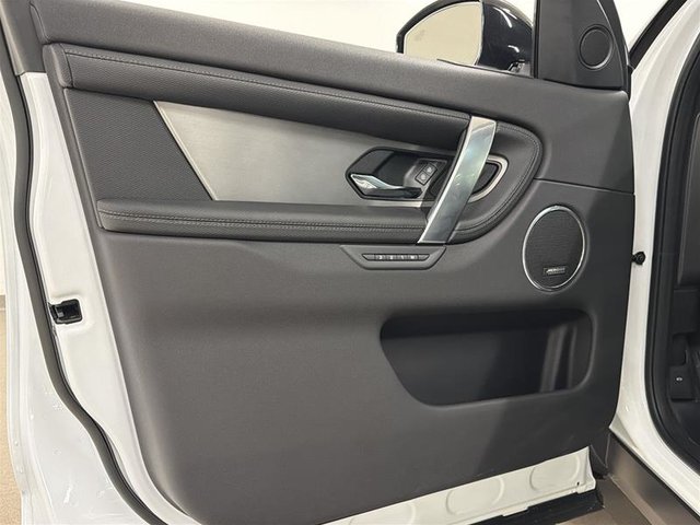 2025 Land Rover Discovery Sport Dynamic SE 4WD-6