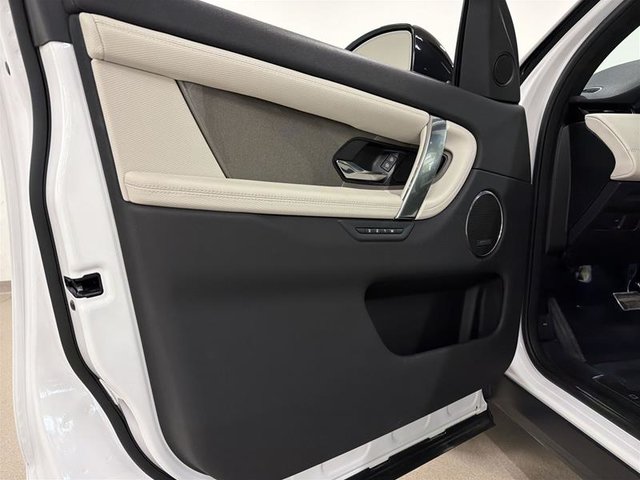 Land Rover Discovery Sport Dynamic SE 4WD 2025-6