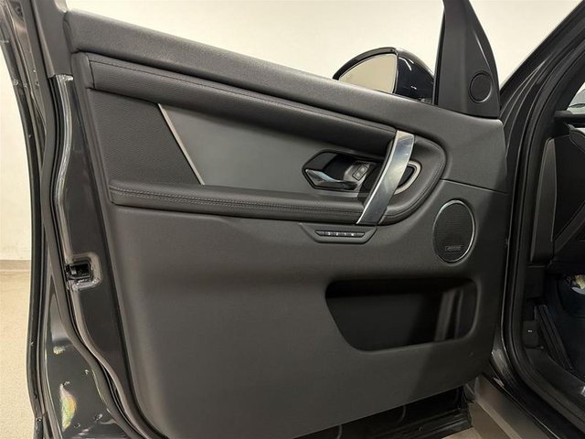 Land Rover Discovery Sport Dynamic SE 4WD 2025-6
