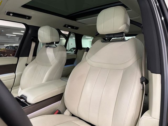 2024 Land Rover New Range Rover P400 SE SWB-7