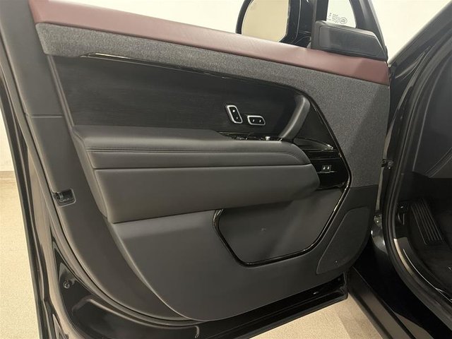 2025 Land Rover Range Rover Sport P400 Dynamic SE-6