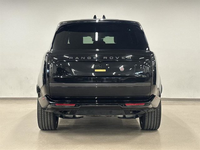 2025 Land Rover Range Rover P550e SE SWB-4