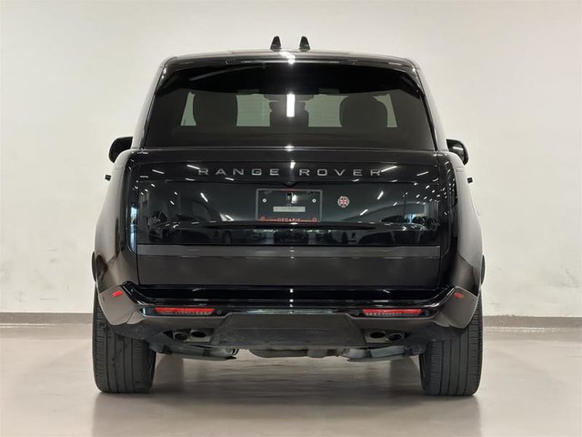 2026 Land Rover Range Rover P530 SE SWB-4