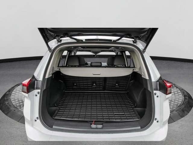 2025 Nissan Rogue SV Moonroof-6