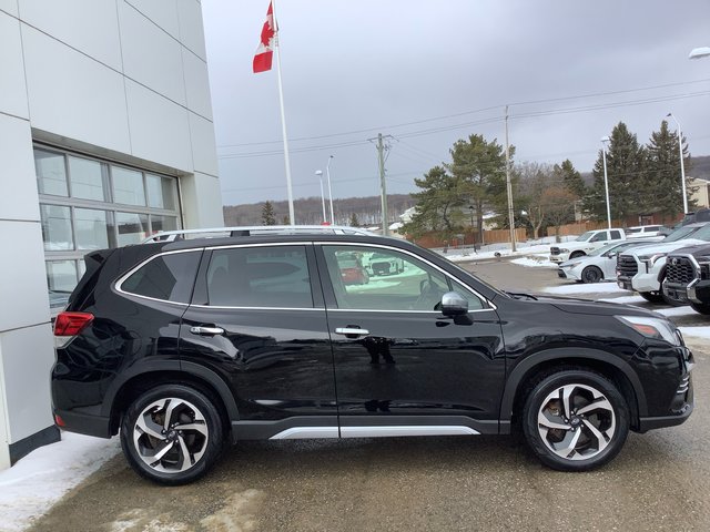 2023 Subaru FORESTER Premier-3