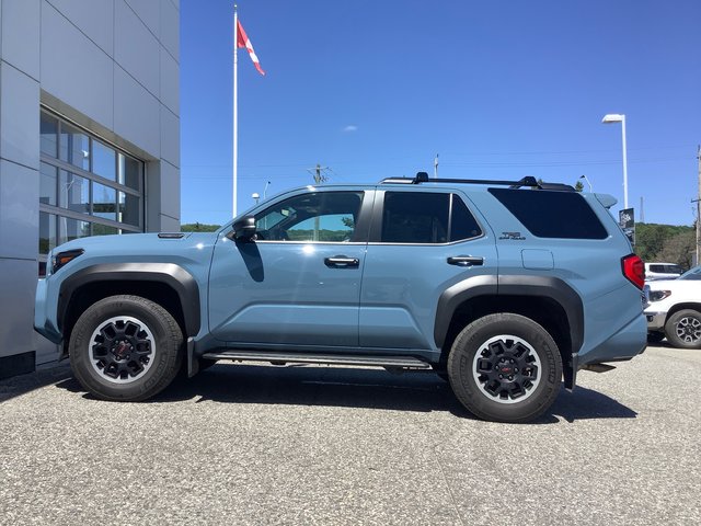 2025 Toyota 4RUNNER TRD-7