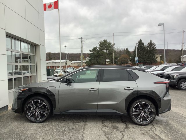 25 Toyota BZ4X XLE-4