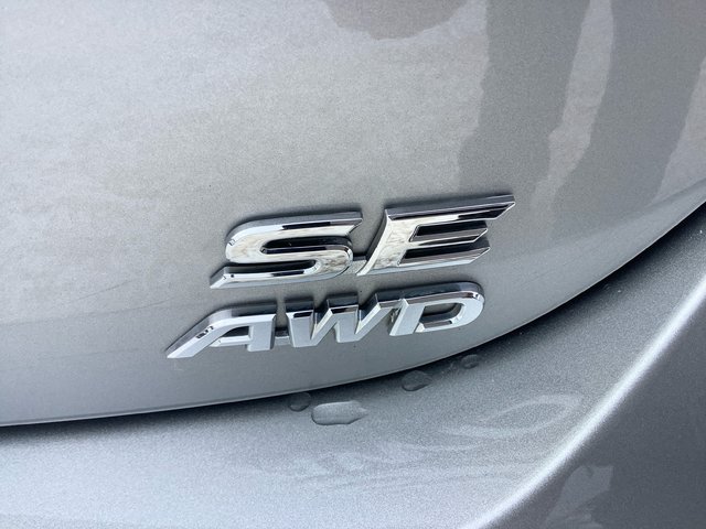 2023 Toyota CAMRY SE-6