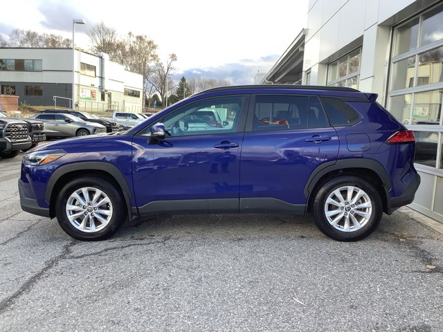 2022 Toyota COROLLA CROSS LE-4