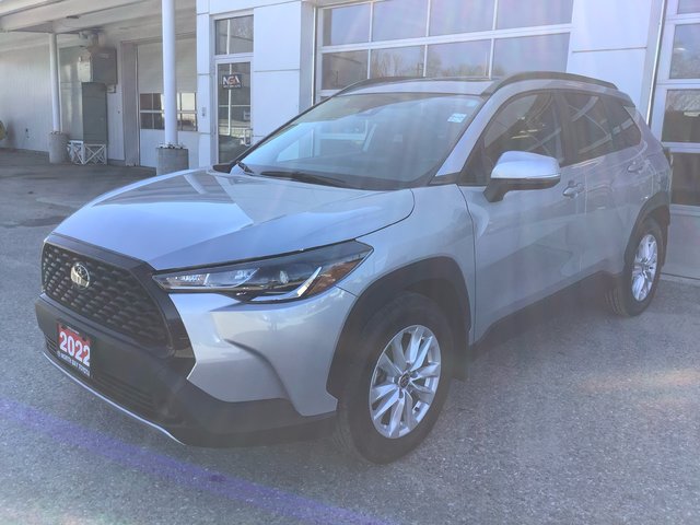 2022 Toyota COROLLA CROSS LE-0