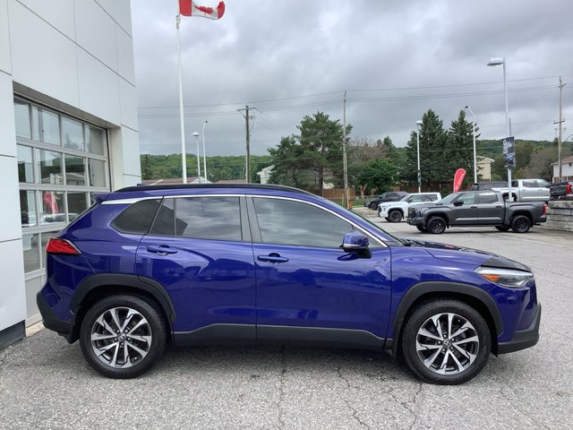 2022 Toyota COROLLA CROSS XLE-4
