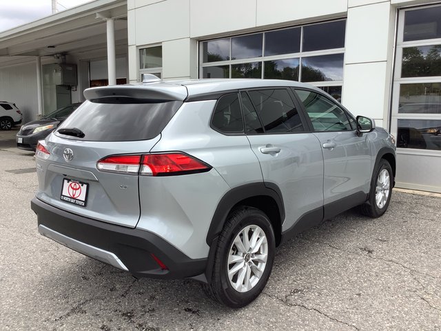 2023 Toyota COROLLA CROSS LE-6