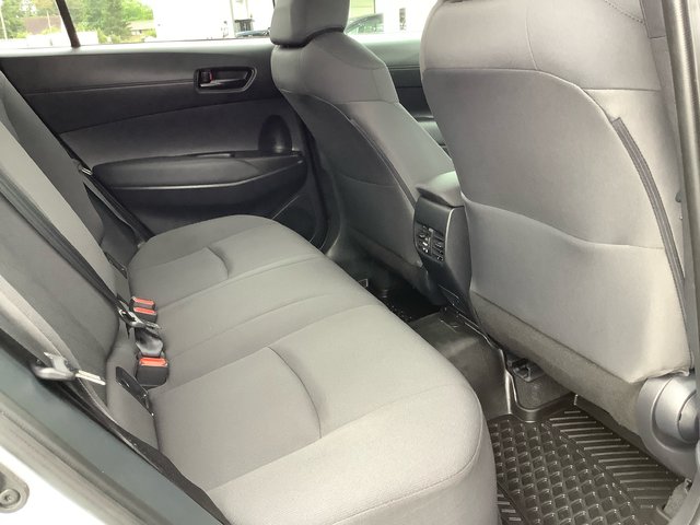 2023 Toyota COROLLA CROSS LE-4