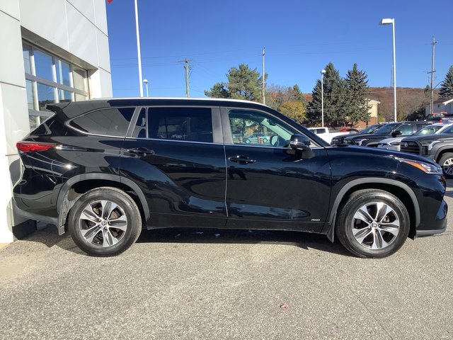 2023 Toyota HIGHLANDER Hybrid XLE-3